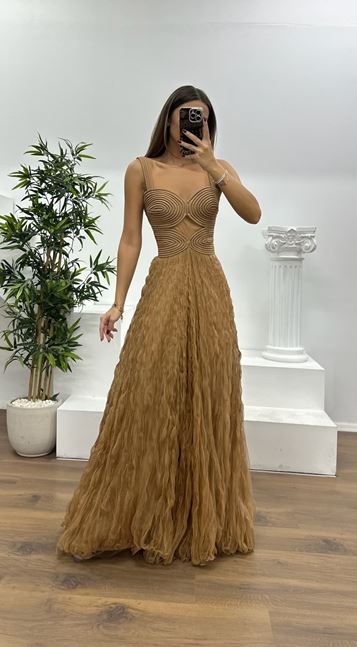 Ten Askılı Tül Abiye Elbise