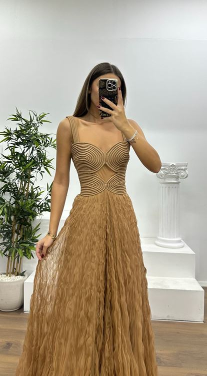 Ten Askılı Tül Abiye Elbise