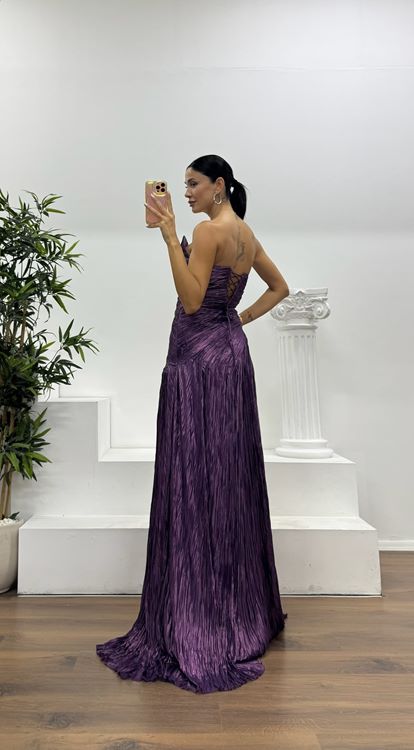 Menekşe Kalp Yaka Straplez Abiye Elbise