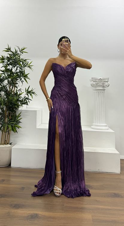 Menekşe Kalp Yaka Straplez Abiye Elbise