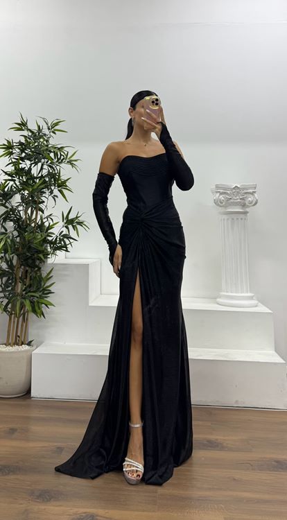 Siyah Straplez Eldivenli Abiye Elbise