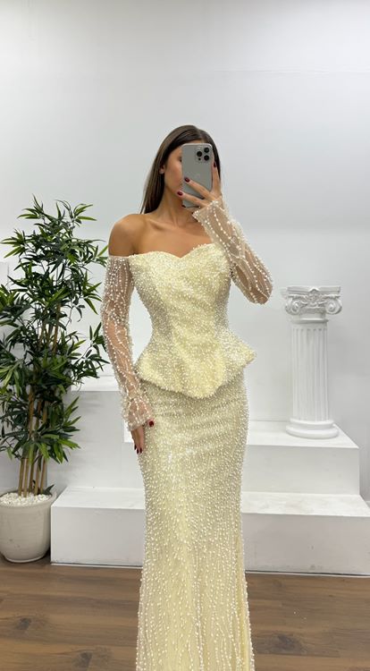 Bej Kayık Yaka İşlemeli Abiye Elbise