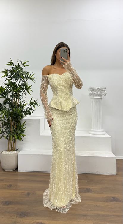 Bej Kayık Yaka İşlemeli Abiye Elbise