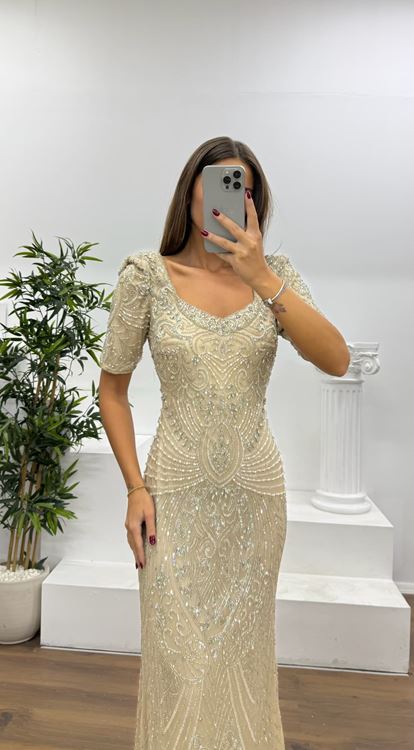 Krem Kısa Kollu Özel El İşlemesi Abiye Elbise