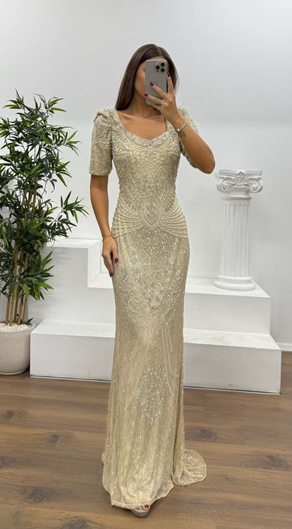 Krem Kısa Kollu Özel El İşlemesi Abiye Elbise