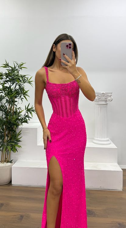 Neon Pembe Askılı Özel El İşlemesi Abiye Elbise