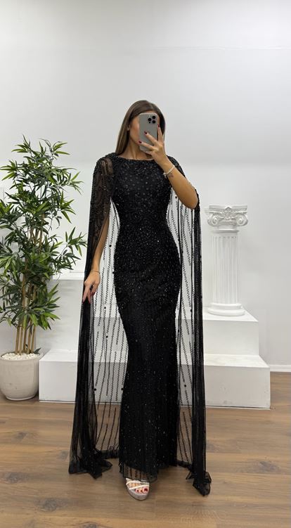 Siyah Pelerin Detay Özel El İşlemesi Abiye Elbise