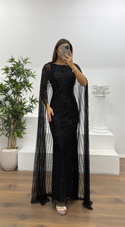 Siyah Pelerin Detay Özel El İşlemesi Abiye Elbise