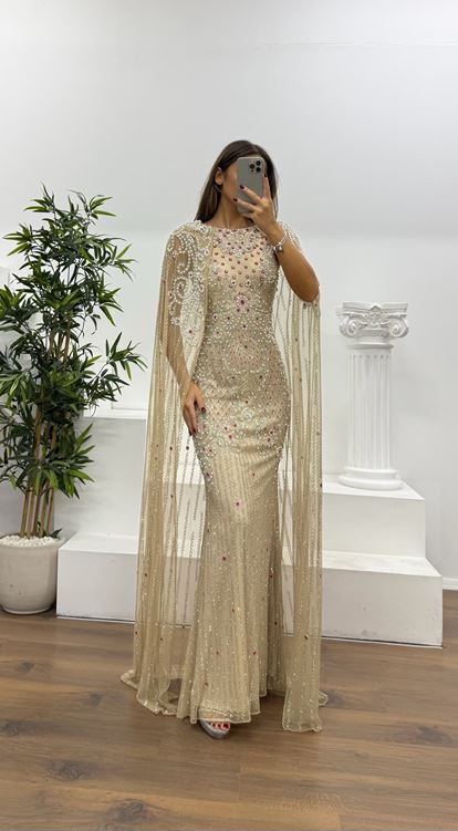 Krem-Fuşya Pelerin Detay Özel El İşlemesi Abiye Elbise