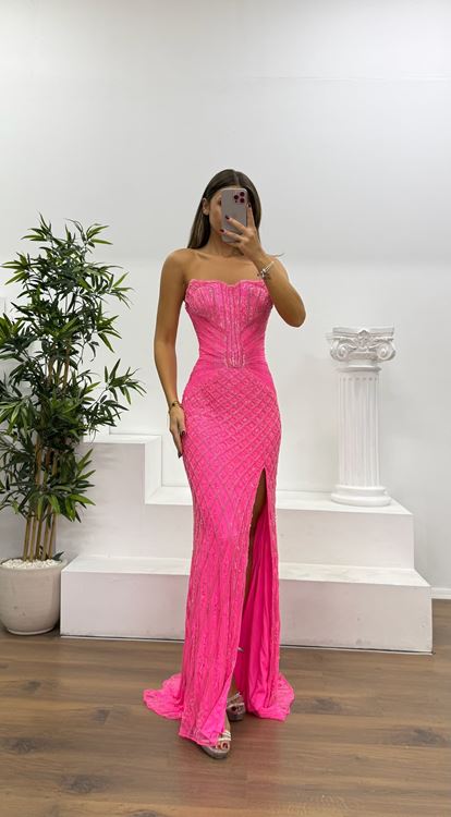 Pembe Straplez Özel El İşlemesi Abiye Elbise