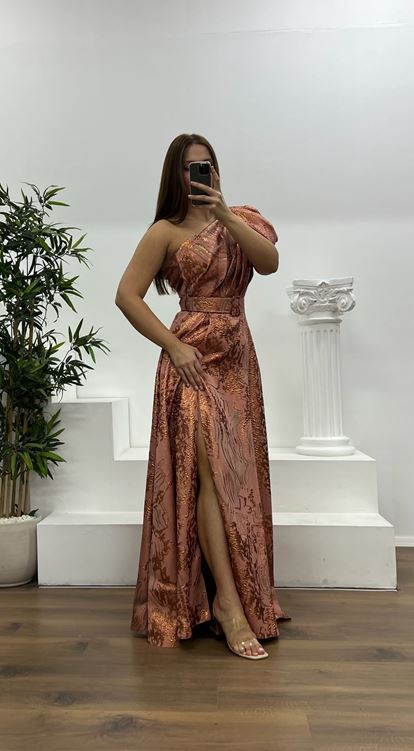 Soğan Kabuğu Tek Omuz Desenli Büyük Beden Abiye Elbise