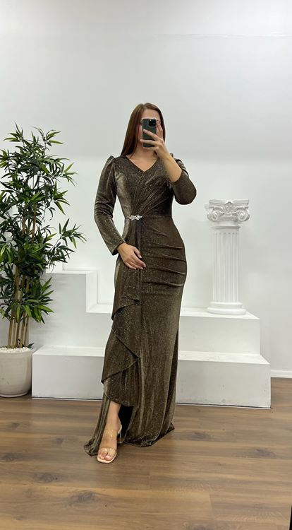 Robe de soirée grande taille à paillettes avec broche en cuivre