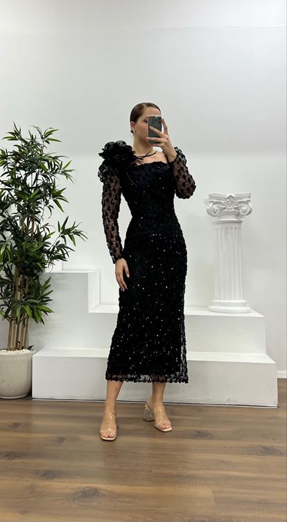 Siyah İşlemeli Büyük Beden Abiye Elbise