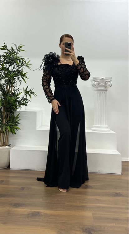 Tuta da sera nera ricamata taglie forti