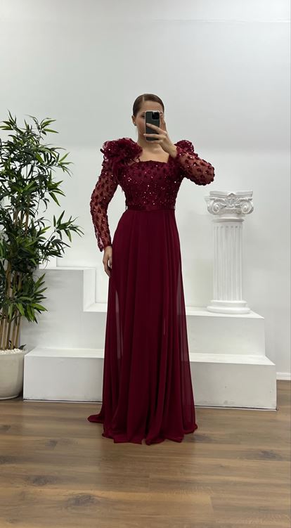 Tuta da sera bordeaux ricamata taglie forti