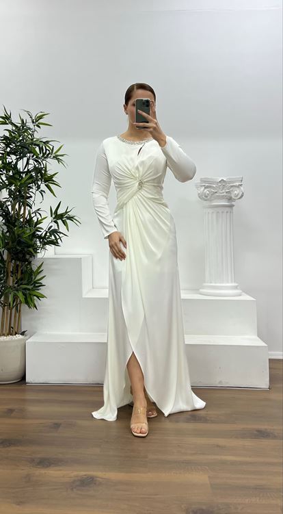 Kemik Yaka Taş Detay İşlemeli Saten Abiye Elbise