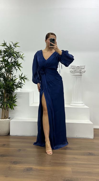 Lacivert V Yaka Piliseli Büyük Beden Abiye Elbise