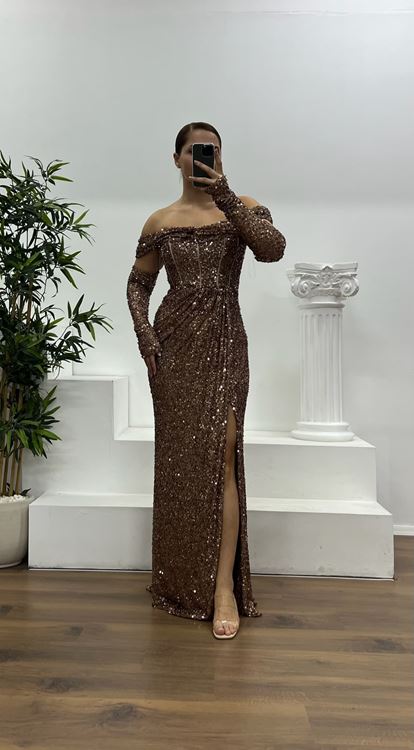 Kahve Kayık Yaka Pul Payet Büyük Beden Abiye Elbise