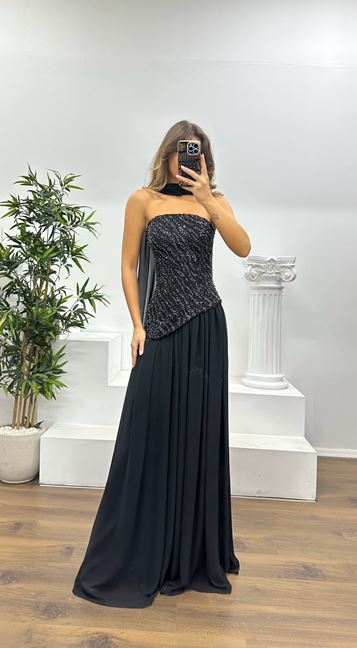 Siyah Asimetrik Kesim Straplez Abiye Elbise