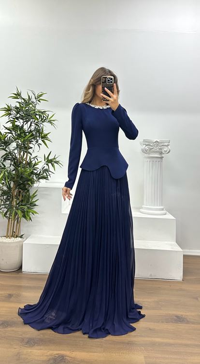 Navy Blue Collar Stone Detail Pleated Evening Dress