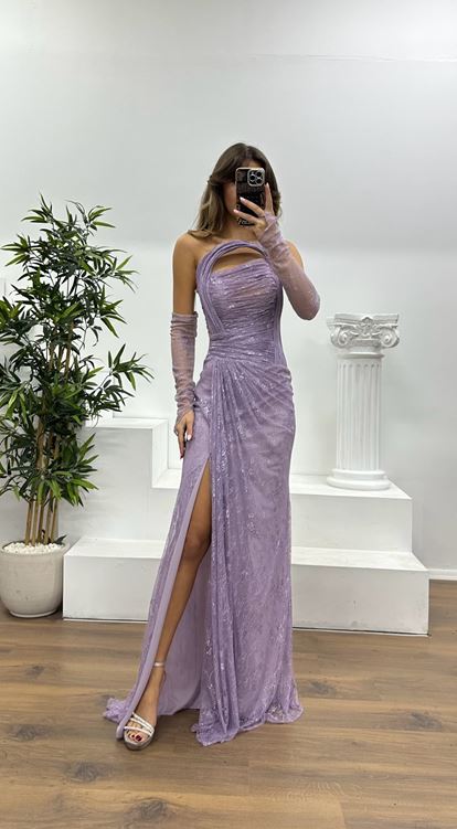 Lilac Strapless Lace Evening Dress