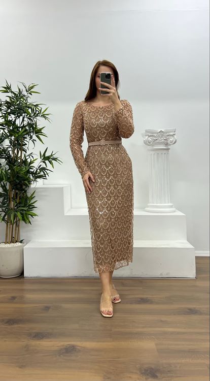 Kahverengi Boncuk İşlemeli Uzun Kollu Büyük Beden Abiye Elbise