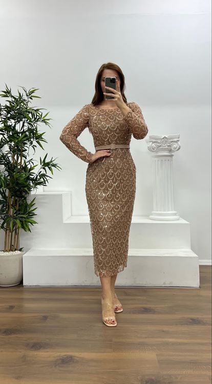 Kahverengi Boncuk İşlemeli Uzun Kollu Büyük Beden Abiye Elbise