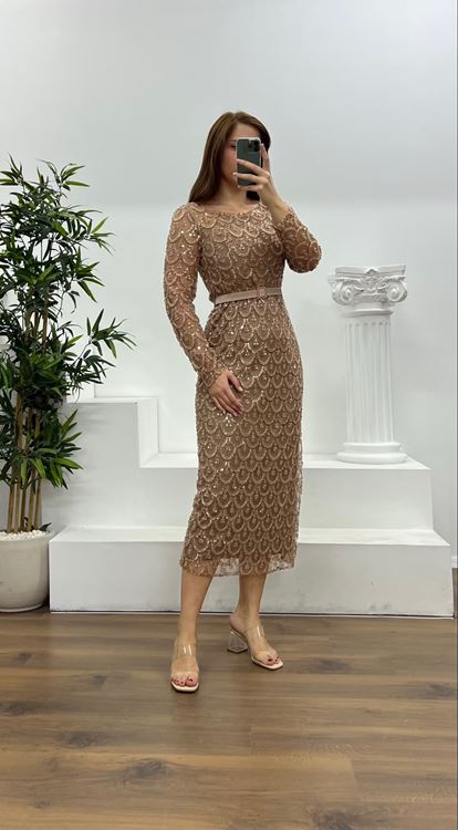 Kahverengi Boncuk İşlemeli Uzun Kollu Büyük Beden Abiye Elbise