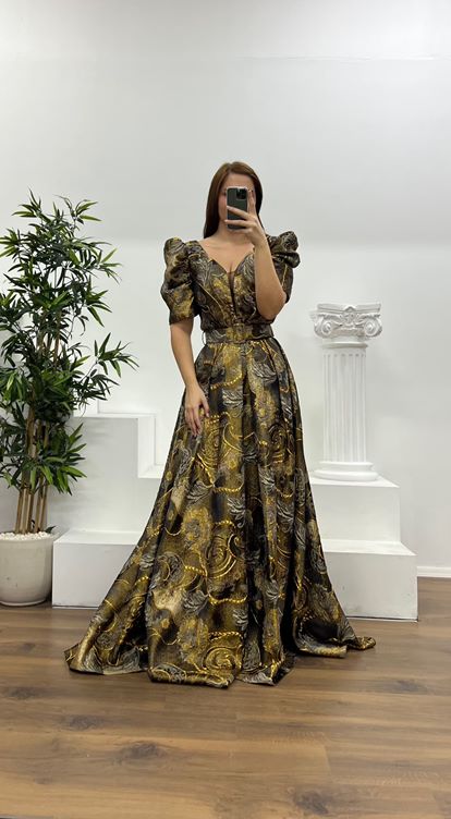 Siyah Dokuma Desenli Kemerli Kısa Kollu Büyük Beden Abiye Elbise