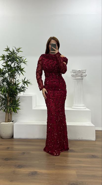 Bordo Asimetrik Yaka İşlemeli Büyük Beden Abiye Elbise