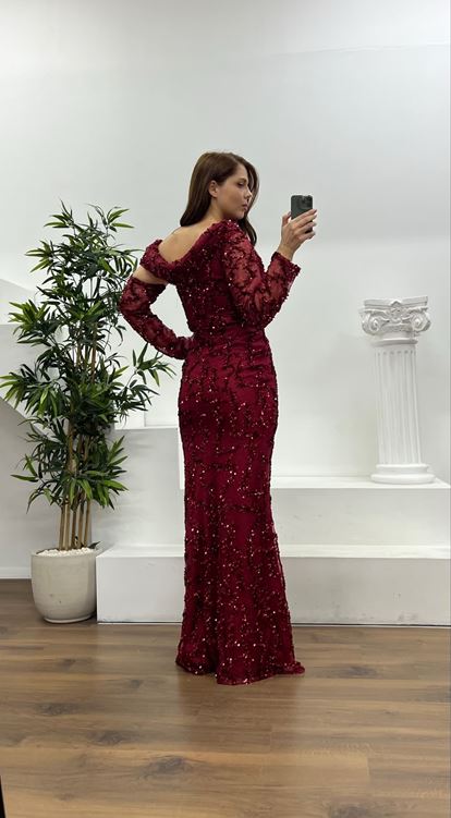 Bordo Asimetrik Yaka İşlemeli Büyük Beden Abiye Elbise