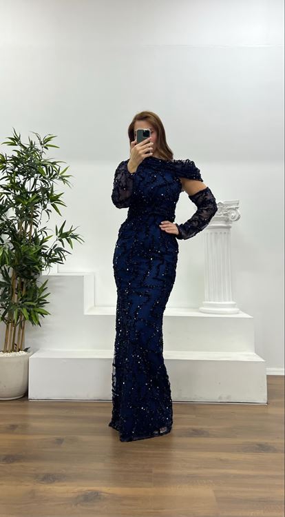 Lacivert Asimetrik Yaka İşlemeli Büyük Beden Abiye Elbise