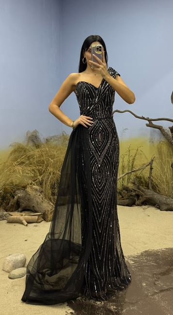 Black One-Shoulder Beaded Long Evening Dress
