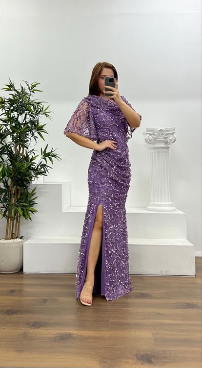 Lila Dökümlü Boncuk İşlemeli Büyük Beden Abiye Elbise