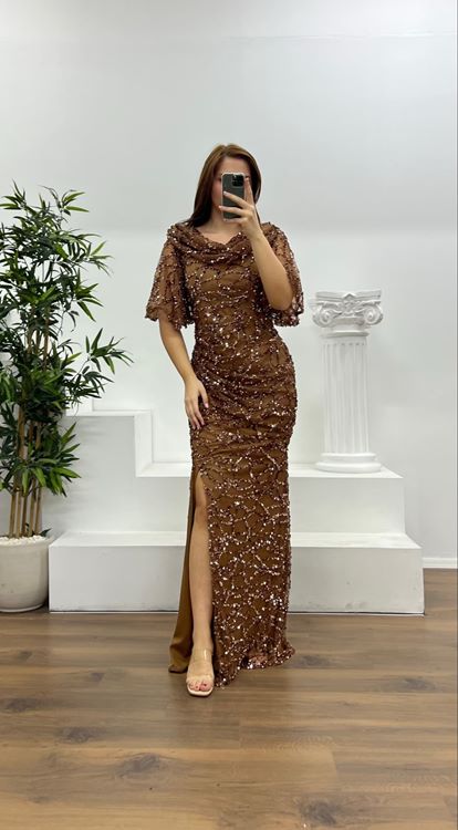 Kahverengi Dökümlü Boncuk İşlemeli Büyük Beden Abiye Elbise