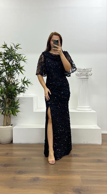 Siyah Dökümlü Boncuk İşlemeli Büyük Beden Abiye Elbise