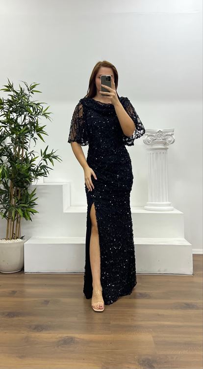 Siyah Dökümlü Boncuk İşlemeli Büyük Beden Abiye Elbise