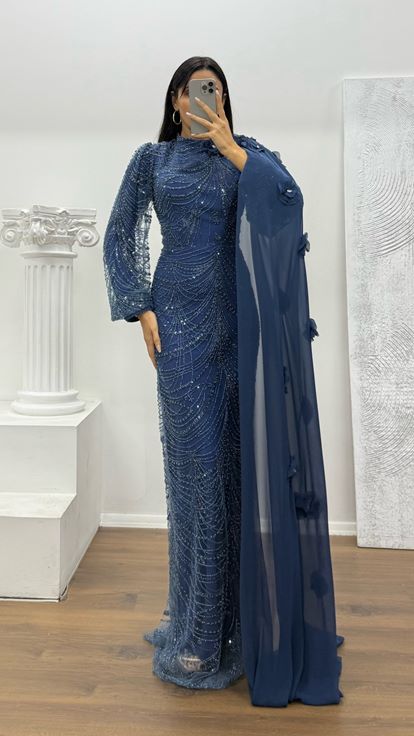 Petrol Kol Şifon Detay İşlemeli Abiye Elbise