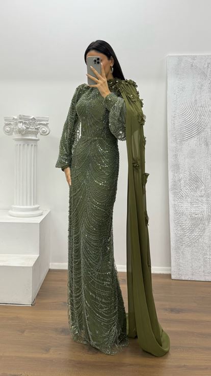 Haki Kol Şifon Detay İşlemeli Abiye Elbise