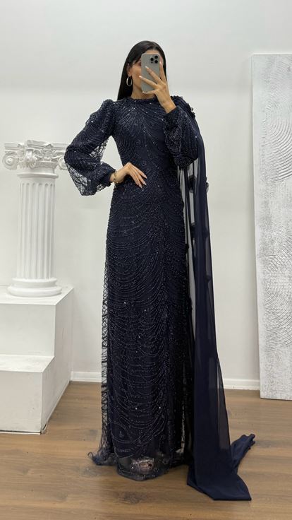 Lacivert Kol Şifon Detay İşlemeli Abiye Elbise