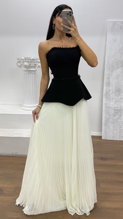 Siyah-Beyaz Straplez Piliseli Abiye Elbise