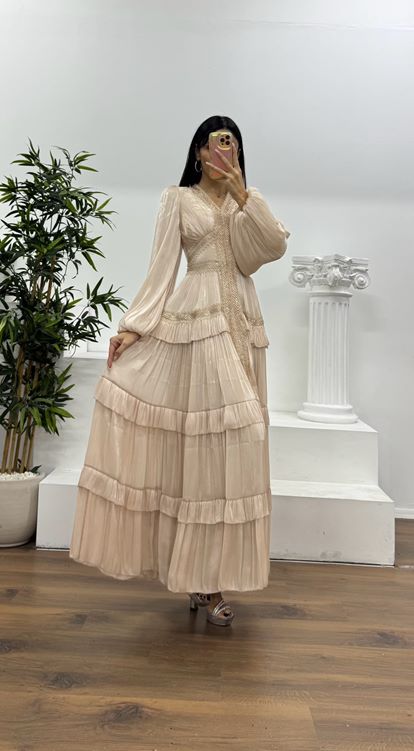 Bej Kat Kat Şifon Abiye Elbise