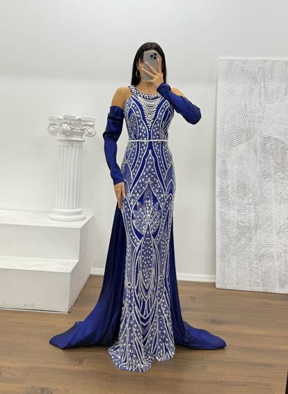 Saks Halter Yaka İncli Abiye Elbise