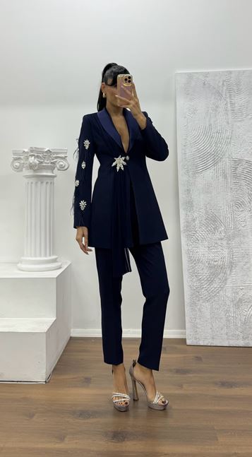 Lacivert Broş Detaylı Ceket - Pantolon Takım Abiye