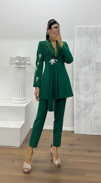 Zümrüt Broş Detaylı Ceket - Pantolon Takım Abiye