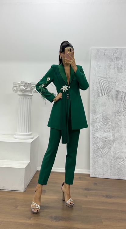 Zümrüt Broş Detaylı Ceket - Pantolon Takım Abiye