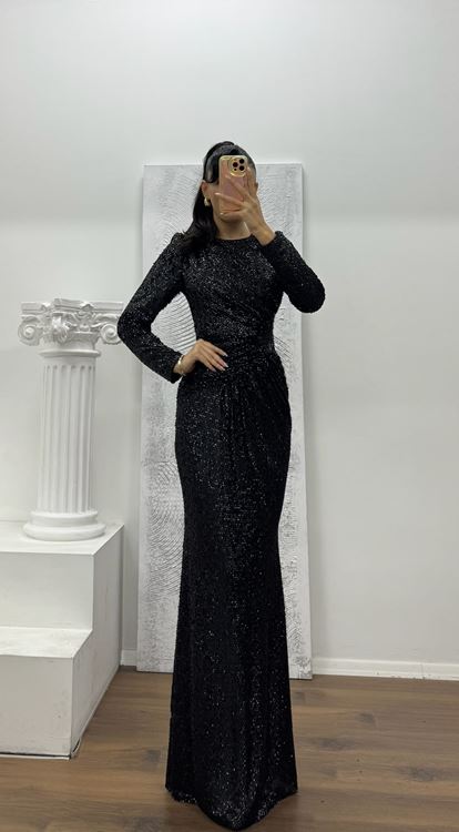 Siyah Uzun Kollu Pullu Abiye Elbise