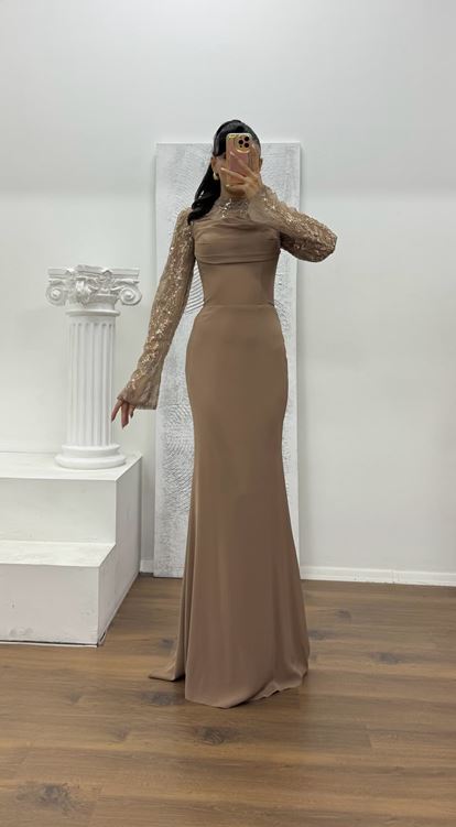 Kahverengi Yaka Transparan Detay Abiye Elbise