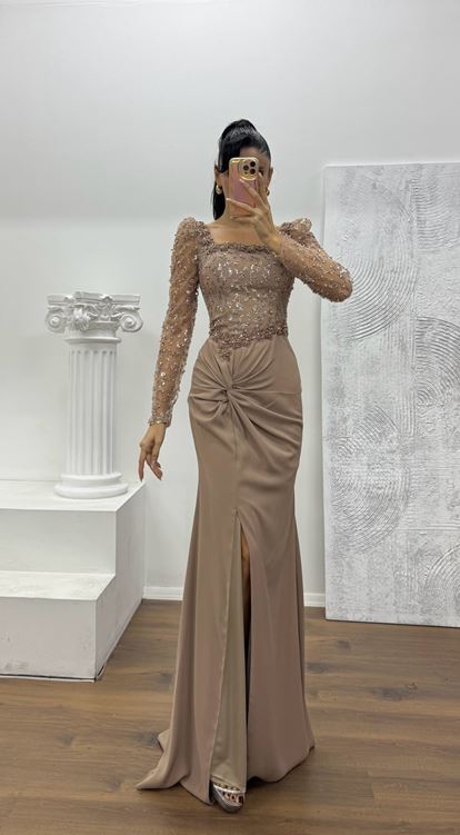 Vizon Kare Yaka İşlemeli Abiye Elbise