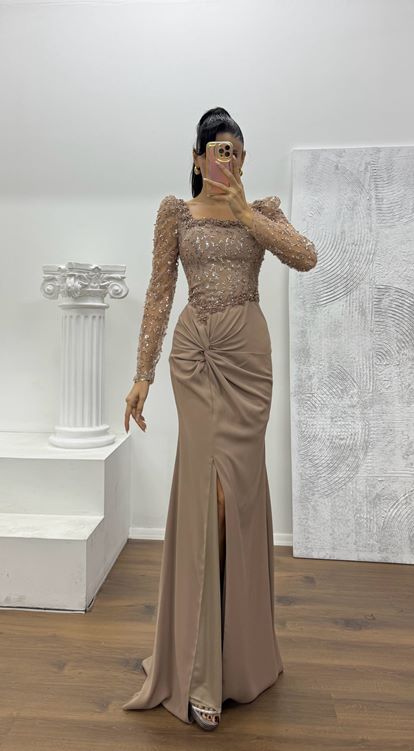 Vizon Kare Yaka İşlemeli Abiye Elbise